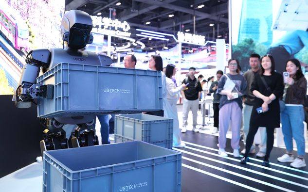 Gulf Robots Surge: Inspiring Advances Toward a Smarter Workforce