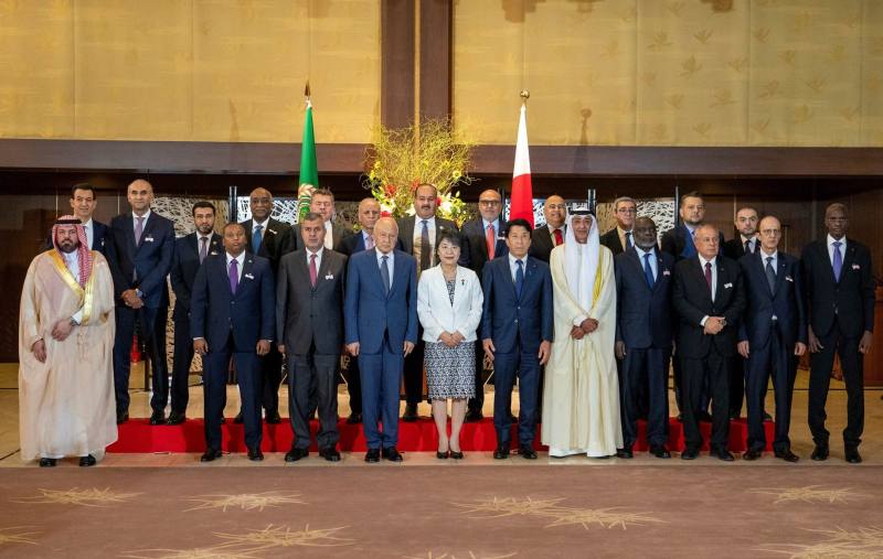 Qatar Joins Arab-Japan Economic Forum in Tokyo