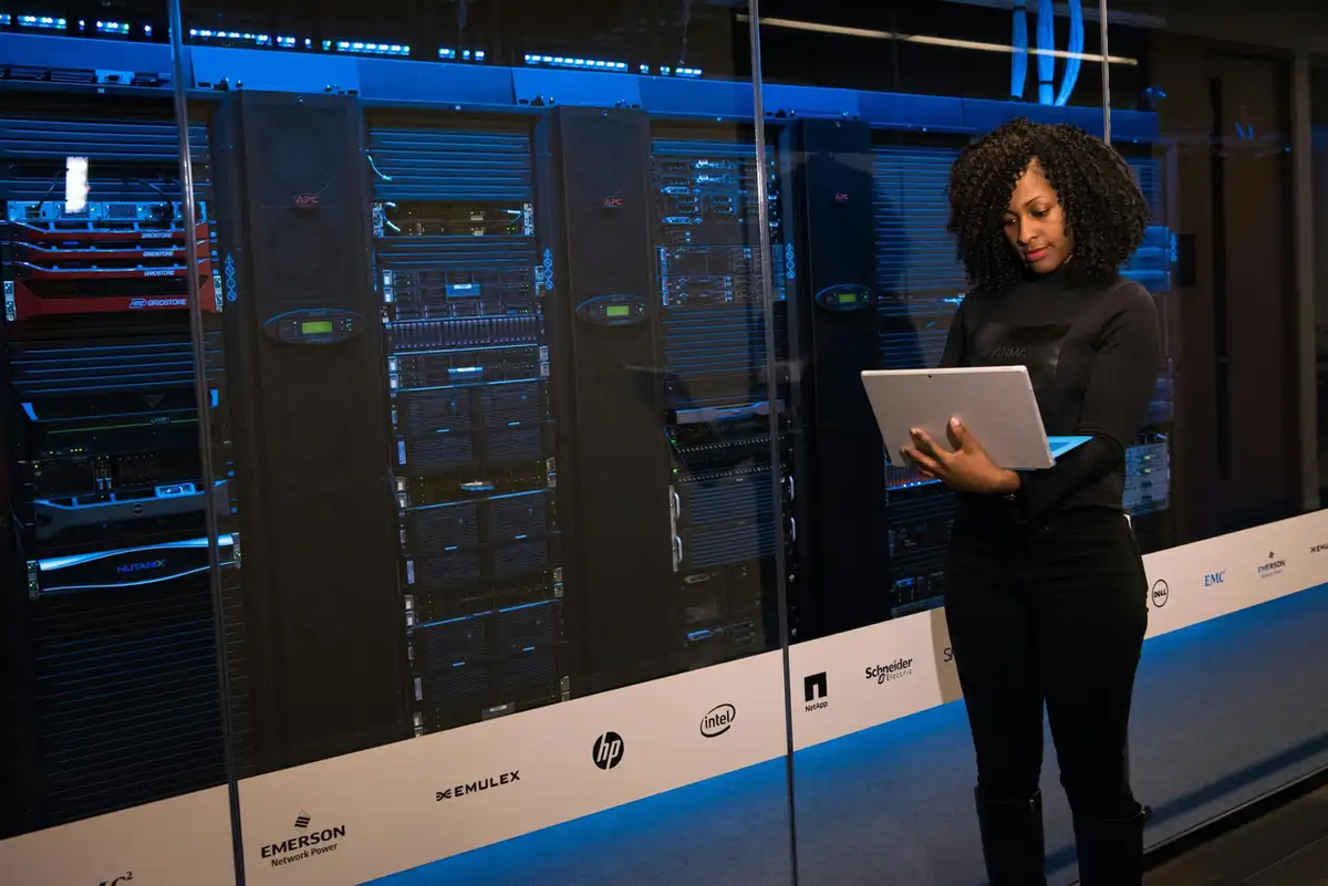 QST Weighs Sale of Saudi Data Center Business Amid AI Boom