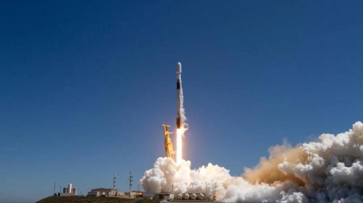 UAE’s Space42 Launches Advanced Earth-Monitoring Satellite