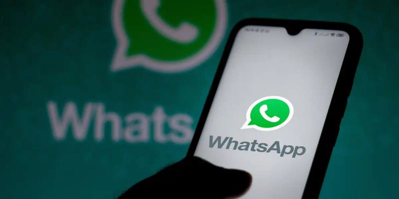 Saudi Central Bank Prohibits WhatsApp for Customer Communication