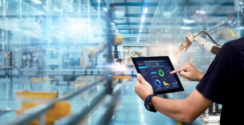 IoT and AI Power Smart Manufacturing Growth