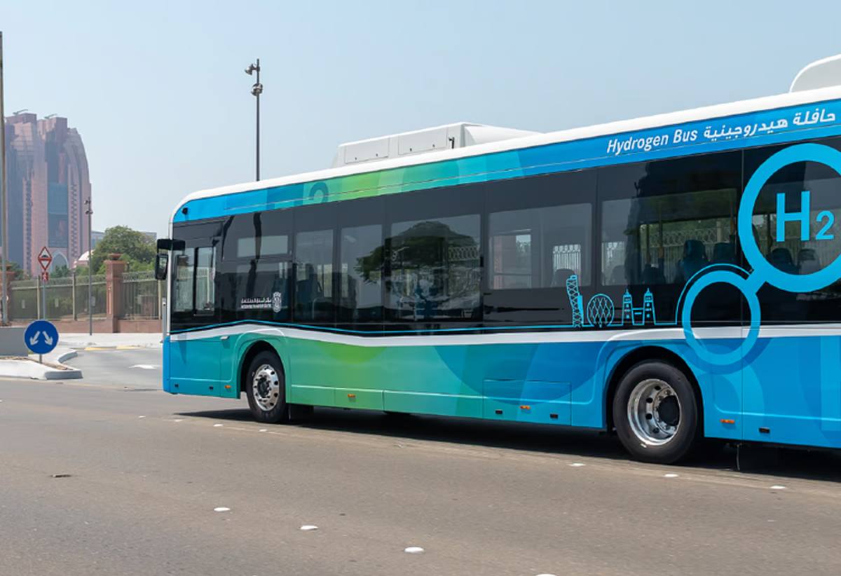 Abu Dhabi Rolls Out Green Buses on Key Route in Sustainability Drive