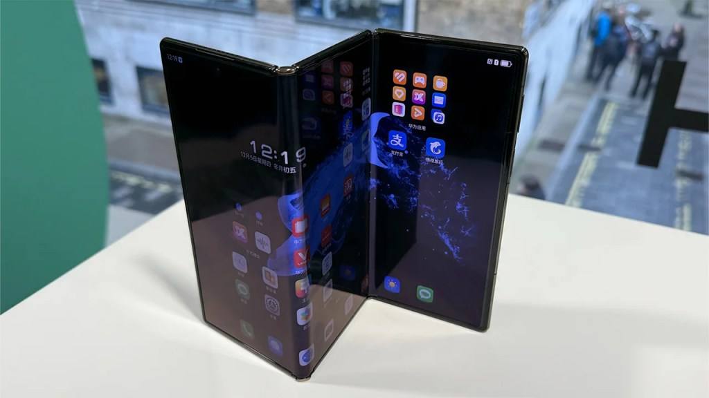 Samsung Unveils Galaxy Z TriFold, Advancing Multi-Fold Innovation